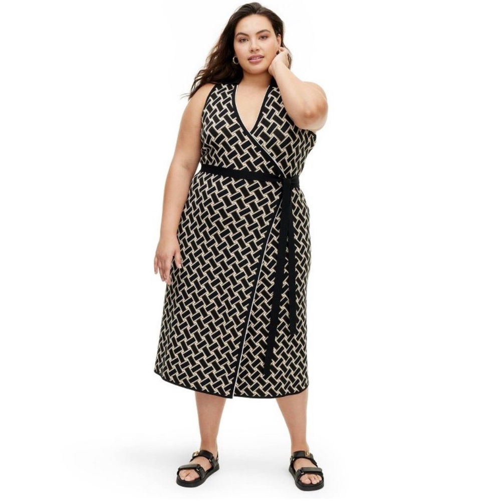 Women’s collared sleeveless vintage weave neutral sweaterknit midi wrap dress